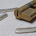 Як вибрати серцевину замка за типом ключа: ключ-ключ, ключ-вертушка або односторонній циліндр