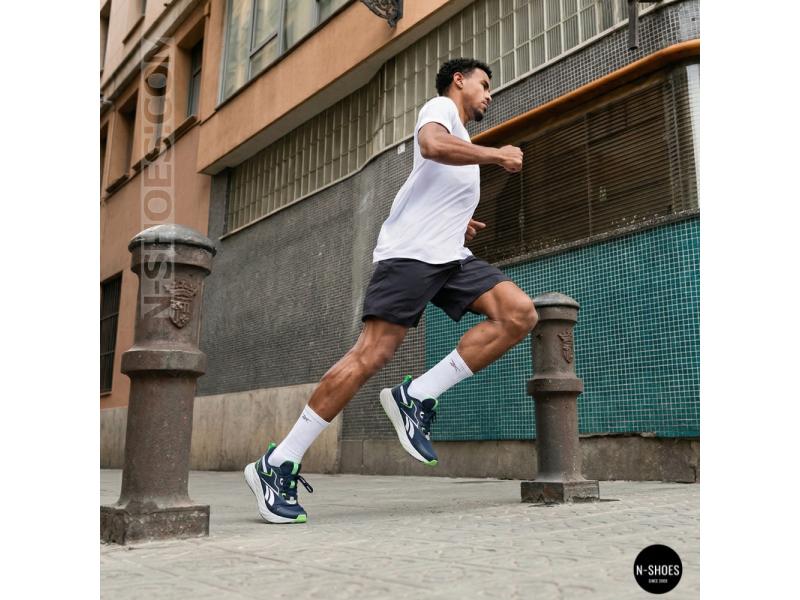 Динамічні чоловічі кросівки Reebok VERSE AR30283MWDL 6251