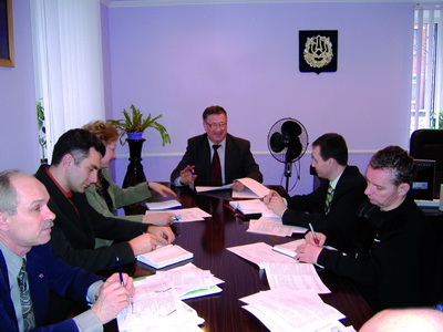 2008-052_3.jpg